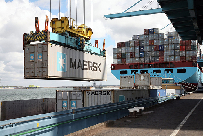 Maersk tracking containers